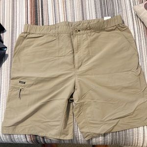 Mens Patagonia guide short in tan xl.
